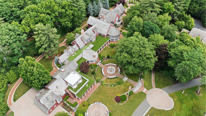 Yankee Candle Estate Features 120k sqft, Car Barns, Golf Course, Spa, Water Park, More!